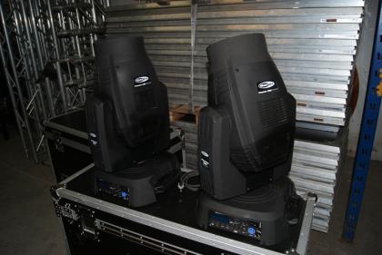 2x Showtec Phantom 300 Beam Light Moving Head + Lampe + Case Demoware BStock Set