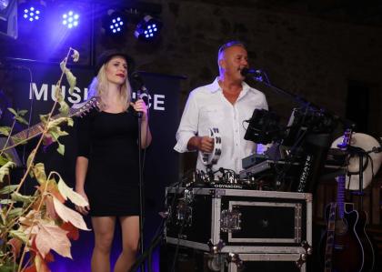 Musicdance unterhält sie mit Tanzmusik für Hochzeiten, Geburtstage , Firmenfeste