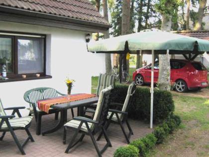 Ostsee-Urlaub mit Hund auf Waldgrundstück in Wieck a. Darß