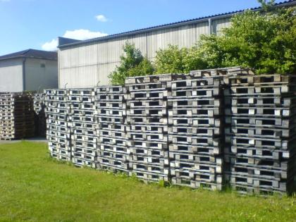 Gebrauchte Paletten um 1,30 aus Zwettl