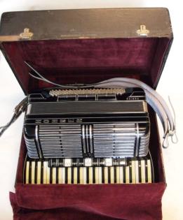 Hohner Morino V Artiste Accordion