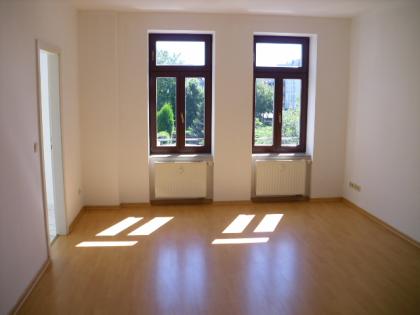 Auch was Feines !!!!! 2 Räume mit Balkon