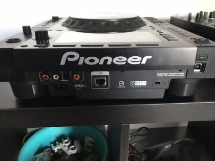 2x Pioneer CDJ 900 Nexus + 1x Pioneer DJM-900NXS2