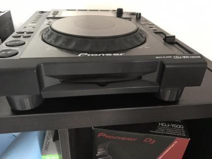 2x Pioneer CDJ 900 Nexus + 1x Pioneer DJM-900NXS2