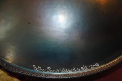 Handpan BalkanPan D Integral scale