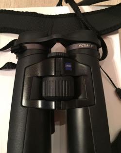 Zeiss Fernglas Binoculars Victory HT 10x42