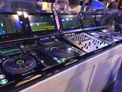 DJ-Mixer und DJ-Controller Pioneer Rane Denon Allen und Heath und andere