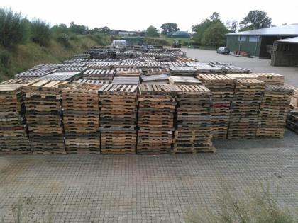 Gebrauchte Einwegpaletten bei Cuxhaven