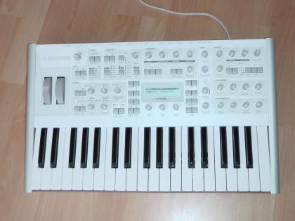 Access Virus TI2 Polar Synthesizer