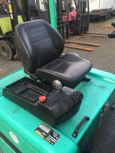 Gabelstapler Elektrostapler Frontstapler Mitsubishi FB16KT Stapler Triplex