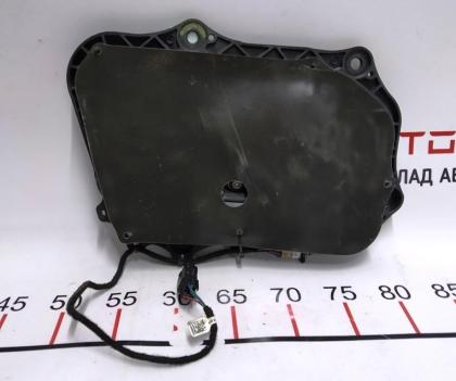 Baugruppe Griffmechanismus vorne links außen GEN 1 Tesla Modell S 1135718-S0-A