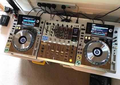 Pioneer Platinum CDJ2021 Nexus + DJM 900 Nexus M 