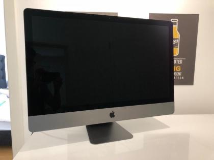Apple iMac Pro (A1862), Xeon W-2140B, Radeon Pro Vega 56