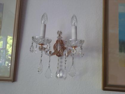 Schöner Kronleuchter und 2 Wandleuchten