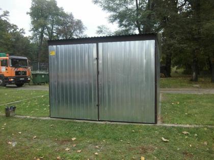 3x5 verzinkte Blechgarage mit Dachschräge mnach hinten, mit Doppeltür
