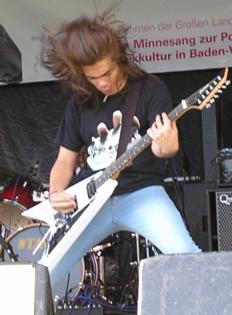 Gitarrist/Sänger sucht Band/Musiker Richtung Old School Thrash Metal/Heavy Metal