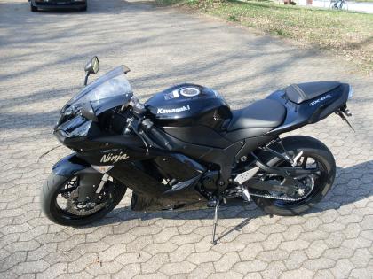 Kawasaki ZX 6R Sturz- und Unfallfrei, TÜV   AU bis2021 