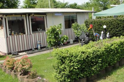 Feststehender Wohnwagen in Sonsbeck (Labbeck) zu verkaufen