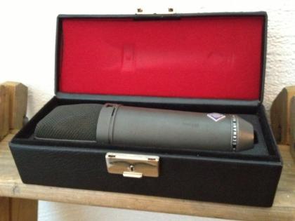 Neumann U87 (ohne Spinne)