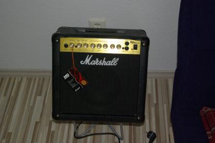 Gitarrenverstärker Marshall MG 15 DFX