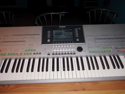 Yamaha Tyros 3