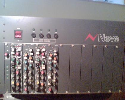 AMS NEVE Prism V Rack mit 2xMicPre/Dyn, 1x EQ