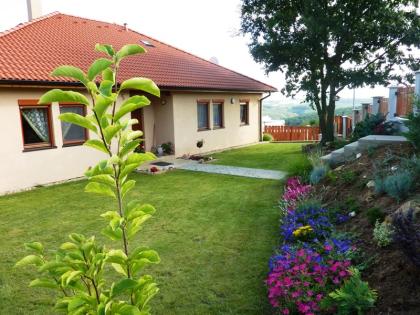 Einfamilienhaus mit wunderschöner Aussicht auf die Berge zu verkaufen