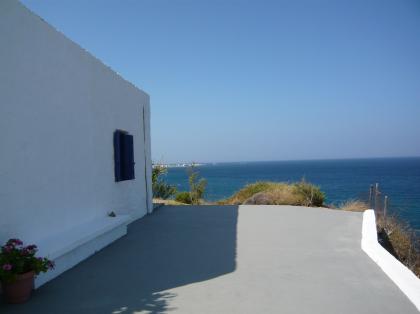 Traditionelles Steinhaus direkt am Meer auf der Insel Skyros