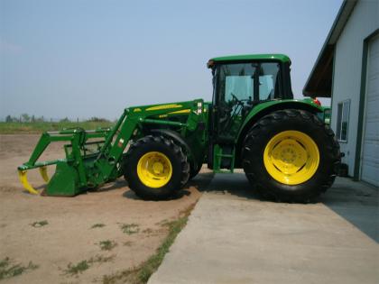 2010 John Deere 6430