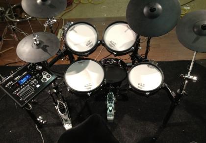 Roland TD-30KV V-Drum Set Pro Bundle