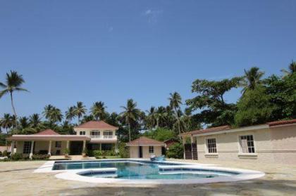 Traumhafte Strand Villa mit Gästehaus in Las Canas