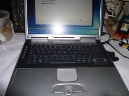 2 Laptop Amilo M Fujitsu Siemens einer mit Win7 Nr. 83