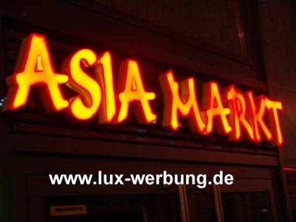 Außenwerbung Leuchtreklame beleuchtete Schriftzüge 3D LED Einzelbuchstaben Leuch