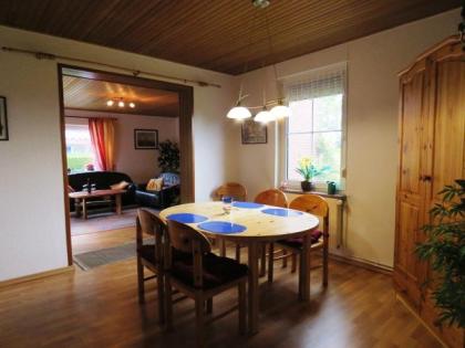 Preiswerte grosse Erdgeschossferienwohnung mit Sauna in Holtgast an Gäste zu ver