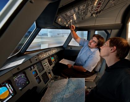Seien sie ihr eigener Pilot im Flugsimulator