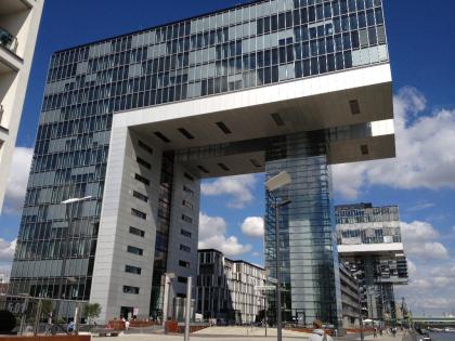 BLENSCHUTZ + SONNENSCHUTZ IM BÜRO UND AM BILDSCHIRM