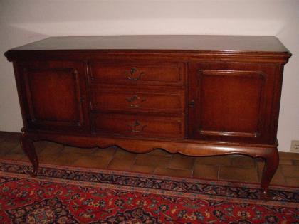 Kommode bzw. Anrichte (Holz/ englischer Stil)