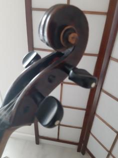 Seltenes Liebhaber*innen-Cello 18. Jh.