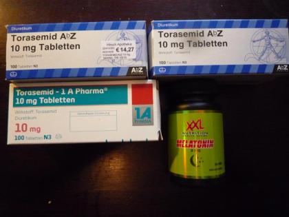 Diabetes Teststreifen, Pens, Nadeln, Lanzetten - siehe Fotos