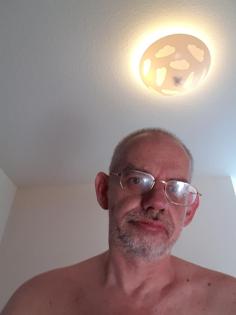 Er sucht Frau