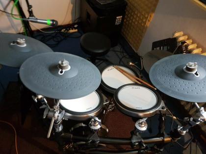 Yamaha DTX760 E-Drum Set