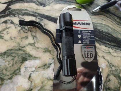 (8) TASCHENLAMPE 1W LED, 50 Lumen, 3000 LUX