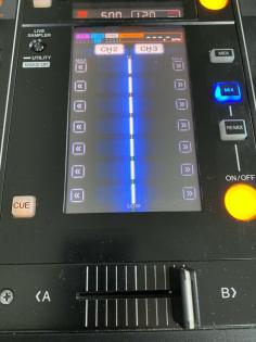 2 x Pioneer DJ CDJ-2000 NXS2