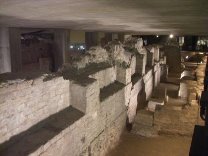 Kölner Unterwelt Tour - Stadtführung 'Unterirdisches Köln'