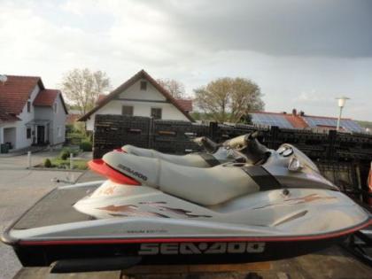 Jetski partyboot
