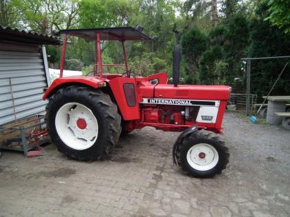 IHC 644-S Oldtimer Traktor Trecker Schlepper