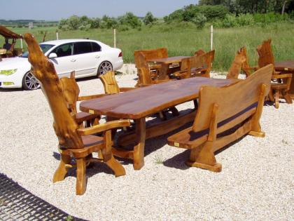 Rustikale Holzmöbel, Garnituren für Garten, Terrasse