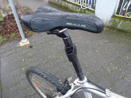 (1) 27 Gang 26 Zoll Gabel gefedert Alu-Rahmen sehr leicht