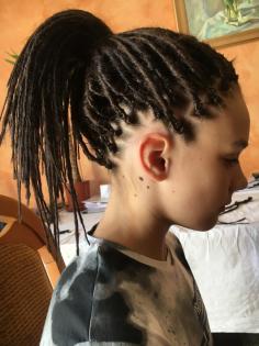 Braids and dreads in Berlin; afro zöpfe, rastazöpfe