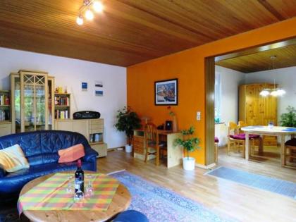Preiswerte grosse Erdgeschossferienwohnung mit Sauna in Holtgast an Gäste zu ver